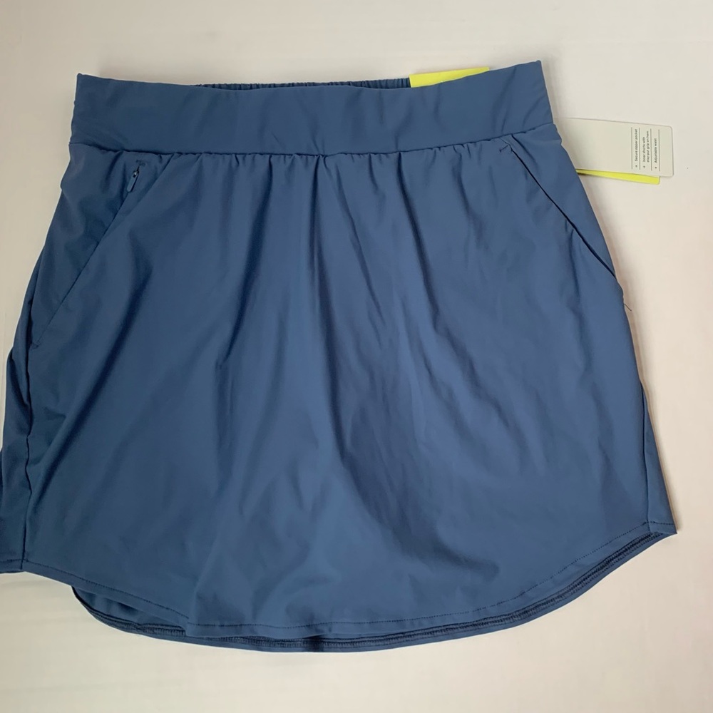 Women’s NWT ALL IN MOTION Athletic Skort Small